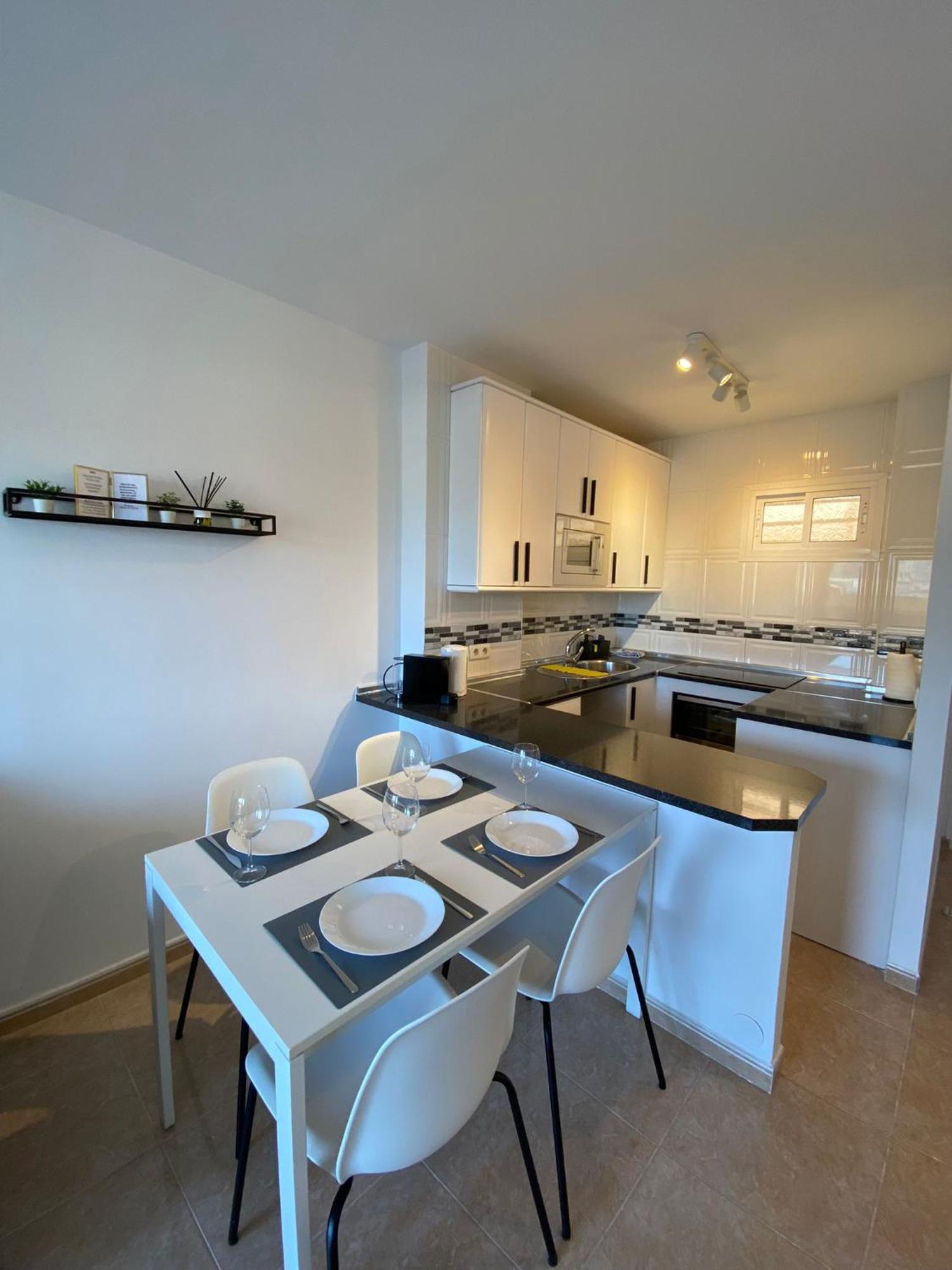 Apt Con Espectacular Vista, Piscinas, Recep 24 Hs 贝纳尔马德纳 外观 照片
