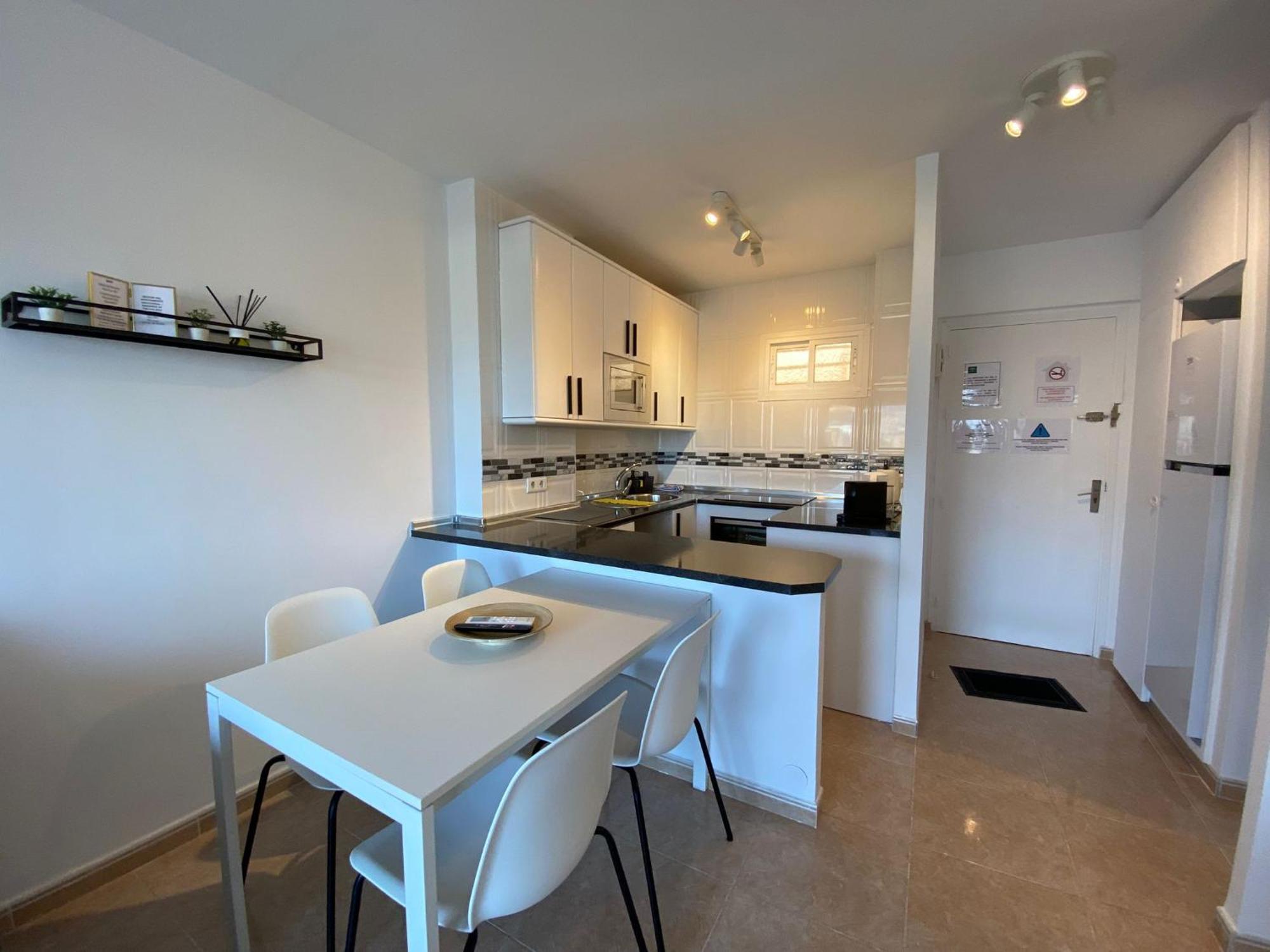 Apt Con Espectacular Vista, Piscinas, Recep 24 Hs 贝纳尔马德纳 外观 照片